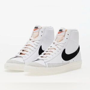 Nike Blazers Size 10 (women's)